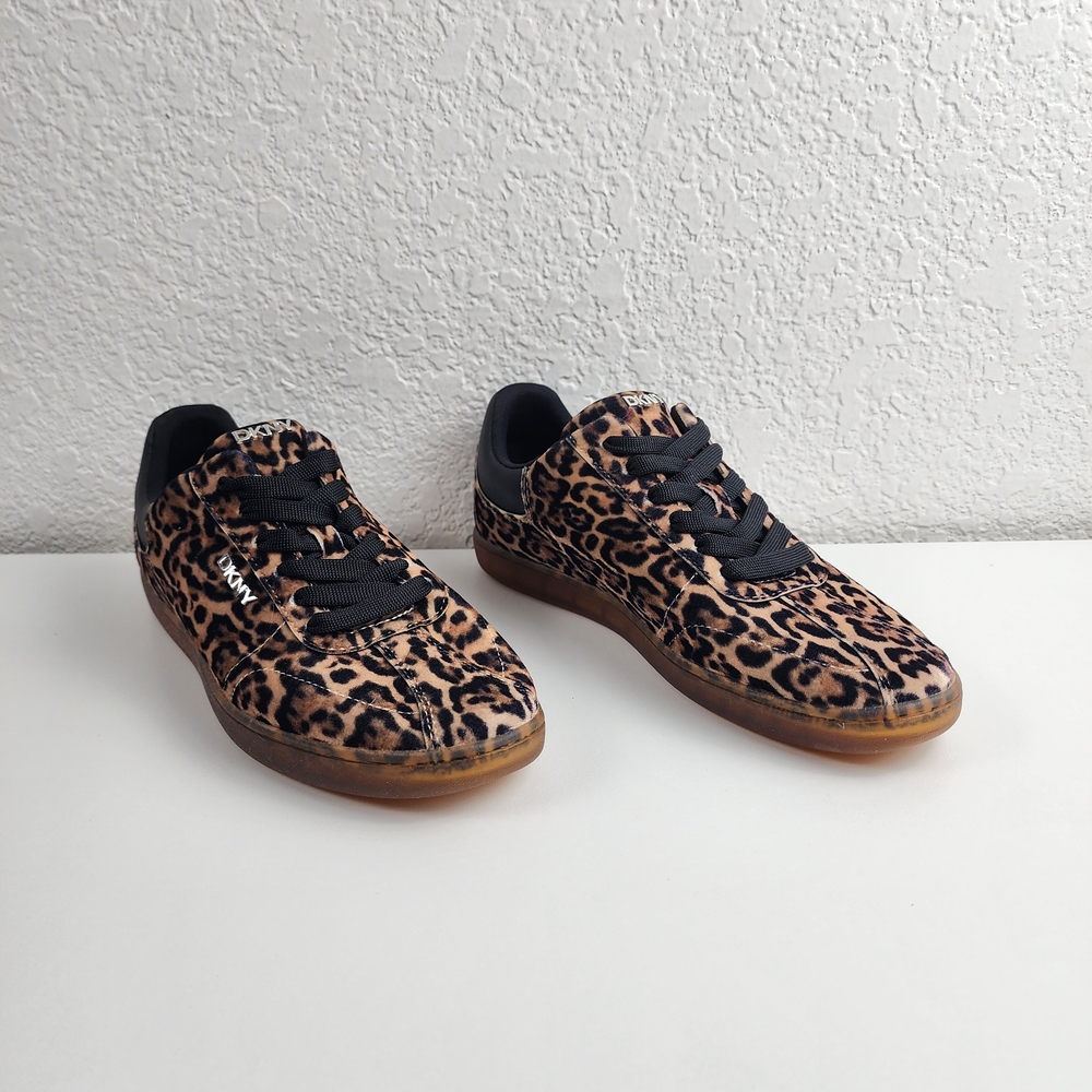 DKNY Leopard Print Sneakers with Black Trim - Size 7 Y2K Casual Chic Athleisure